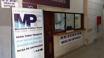 Un vecino le reclamó el robo de un celular y él lo apuñaló