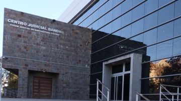 Padre e hijo presos por atacar a cuchillazos a un hombre que quedó al borde de la muerte