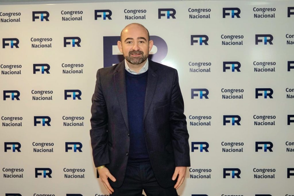 ¡Es la educación pública, estúpido!