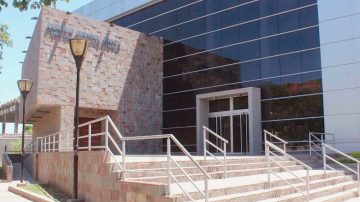 Duro revés para Jorge Medina por apuñalar por la espalda a una mujer en La Banda