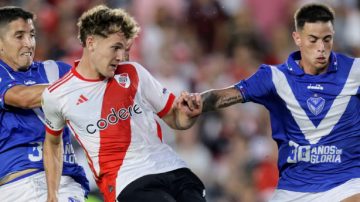 River y Vélez igualaron en un vibrante 1-1 en el Monumental