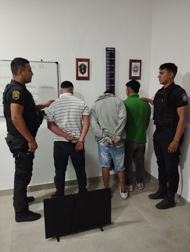 Detienen a tres delincuentes por el robo a un anciano en Loreto: son oriundos de Tucumán y Neuquén