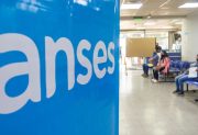 La odisea de una mujer para conseguir la pensión de su hijo de 10 años con discapacidad