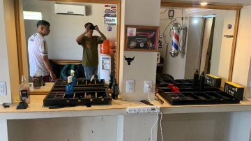 Piden ayuda para recuperar los elementos de trabajo de un joven barbero víctima de un asalto