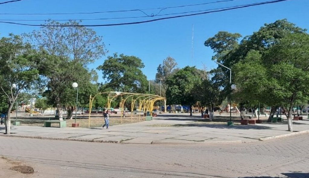En patota agredieron a un adolescente en Campo Gallo