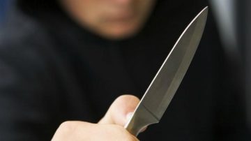 Un estudiante de la escuela de Policía fue asaltado por un ladrón que, a punta de cuchillo, le robó $1.700