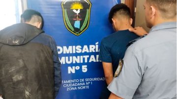 Detienen a dos hermanos, secuestran drogas y casi un millón de pesos