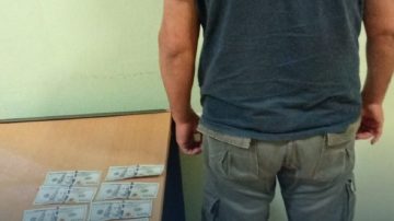 Villa Mailín: detienen a sujeto que trató de vender 800 dólares “blue”