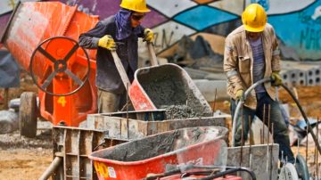 INDEC: la economía argentina continúa en retroceso con una caída del 3,8% en agosto