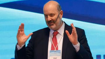 Sin ningún pudor, Sturzenegger anticipa más recortes: “No nos pidan bajar impuestos”