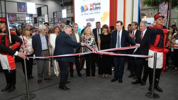Gerardo Zamora inauguró oficailmente la Feria del Libro