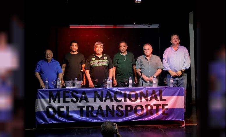 “Recién estamos entrando en calor”: la dura advertencia de los gremios del transporte a Milei