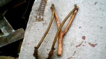 Un joven perdió el ojo al recibir un “hondazo” en una gresca en el barrio Belén