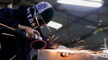 La industria sigue cayendo: la actividad metalúrgica retrocedió 7,3% en septiembre