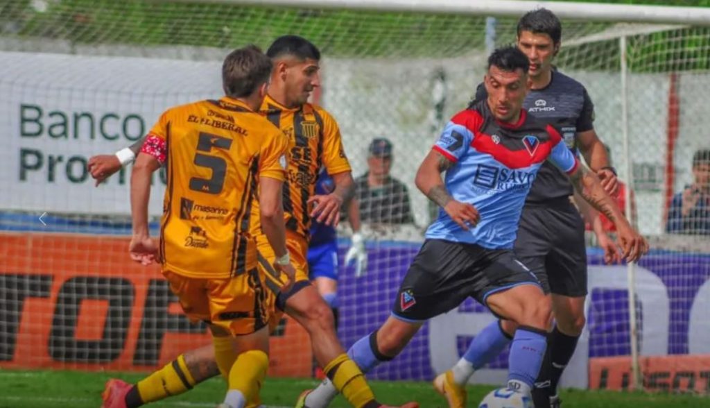A Mitre se le escapó el triunfo sobre el final y sigue afuera del Reducido