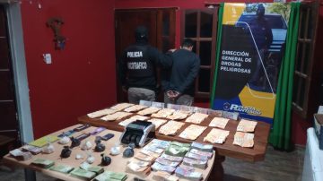 Vendían droga y tenían una máquina de contar billetes