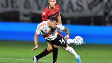 River no logró pasar del cero ante Platense y se aleja de la cima