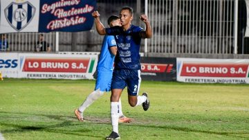 MINUTO A MINUTO: Sarmiento se presenta de local ante Crucero del Norte