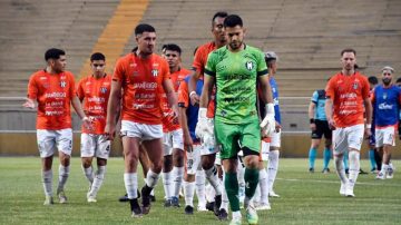 Sarmiento perdió en penales y se quedó a un paso del ascenso a Primera Nacional