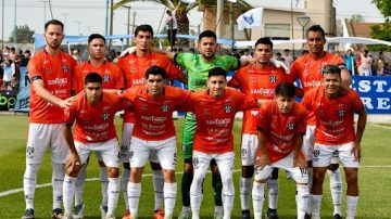 Arranca una nueva ilusión para Sarmiento en su visita a Estudiantes de San Luis por la Reválida