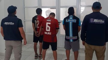 Continúan los allanamientos por la pelea entre barras de Central Córdoba y hay nuevos detenidos