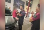 El video del rescate de una nena de 4 años que quedó encerrada en el auto de sus padres en un shopping