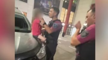El video del rescate de una nena de 4 años que quedó encerrada en el auto de sus padres en un shopping