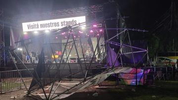 Horror en la Fiesta de la Música en Santa Fe: se desplomó el escenario y mató a una mujer