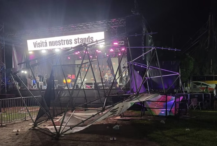 Horror en la Fiesta de la Música en Santa Fe: se desplomó el escenario y mató a una mujer