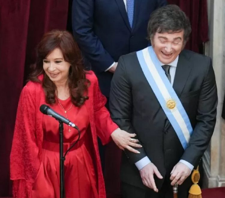 Cristina y un nuevo “¡Che Milei!”: “¿Viste que al final era el dólar? No solucionaste nada y empeoraste todo”