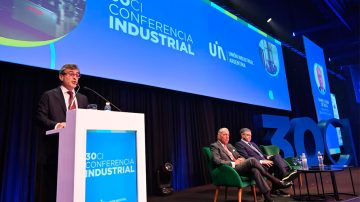 Preocupa a la UIA el poco cuidado de Milei con el mercado interno y la industria nacional