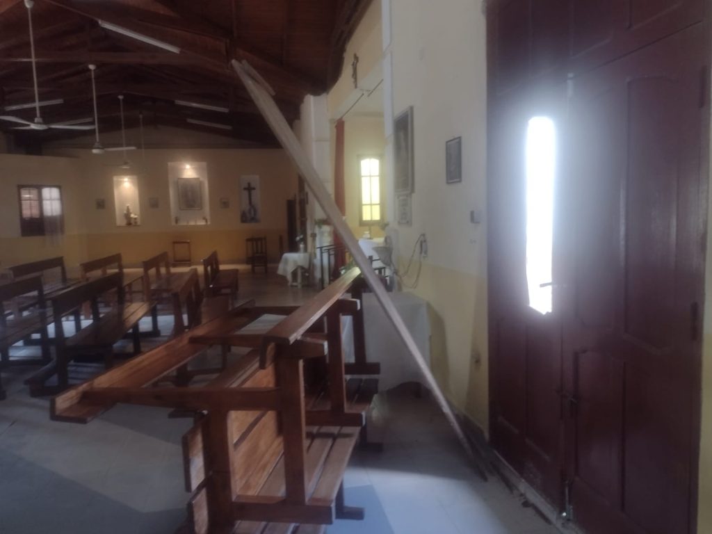 ¡Hartos de los robos! Se llevaron hasta el vino de misa de la Capilla María de Guadalupe
