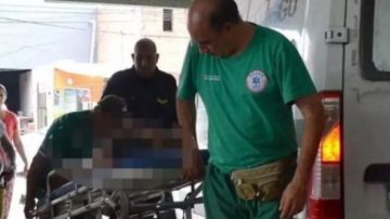 Mujer cae del techo de su casa en pleno Centro y un árbol amortigua la caída