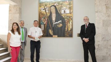 Bendicen una pintura con la imagen de Mama Antula en Tribunales