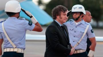 Milei llegó a la cumbre del G20 en Río de Janeiro con una fuerte oposición a la agenda de Lula