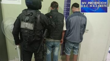 Atrapan a dos delincuentes que hirieron a una mujer en un arrebato