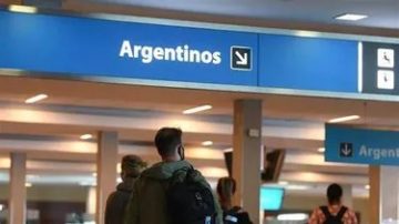 Estimaciones oficiales: 1.803.000 argentinos emigraron en la última década