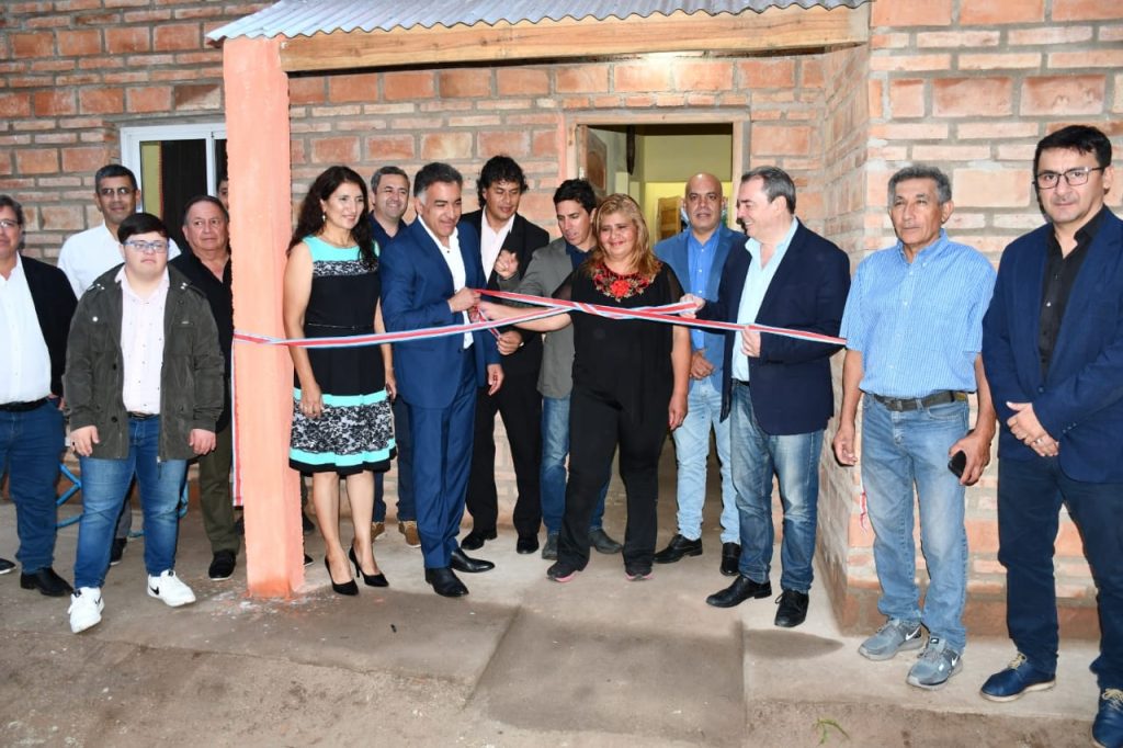 Lavalle celebró sus 136° aniversario con la inauguración de pavimento y entrega de viviendas sociales
