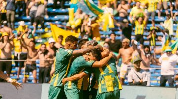 Aldosivi venció a San Martín de Tucumán y ascendió a Primera División