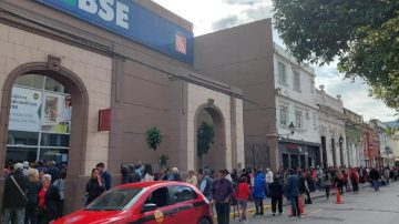 Anuncian cronograma de pago de sueldos y la segunda cuota del bono de $1.300.000