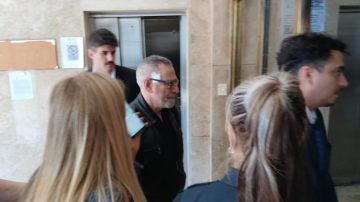 Ricardo Jaime se entregó en Comodoro Py para cumplir su condena en prisión por la tragedia de Once