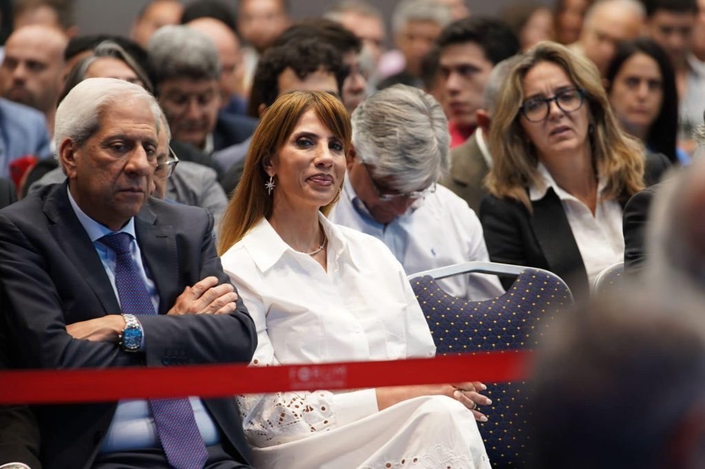 Claudia de Zamora resaltó el espacio de diálogo e intercambio con el sector privado
