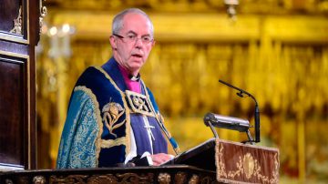 Renuncia el jefe de la Iglesia anglicana en medio de un escándalo por abuso sexual