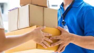 Los cambios que analiza el Gobierno para simplificar el sistema de compras en el exterior puerta a puerta