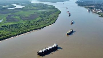 El Gobierno adelantó que antes de fin de año se licitará la Hidrovía Paraná-Paraguay