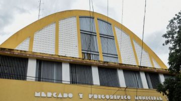 Desesperación en pleno centro: una mujer se descompensó en el Mercado Armonía