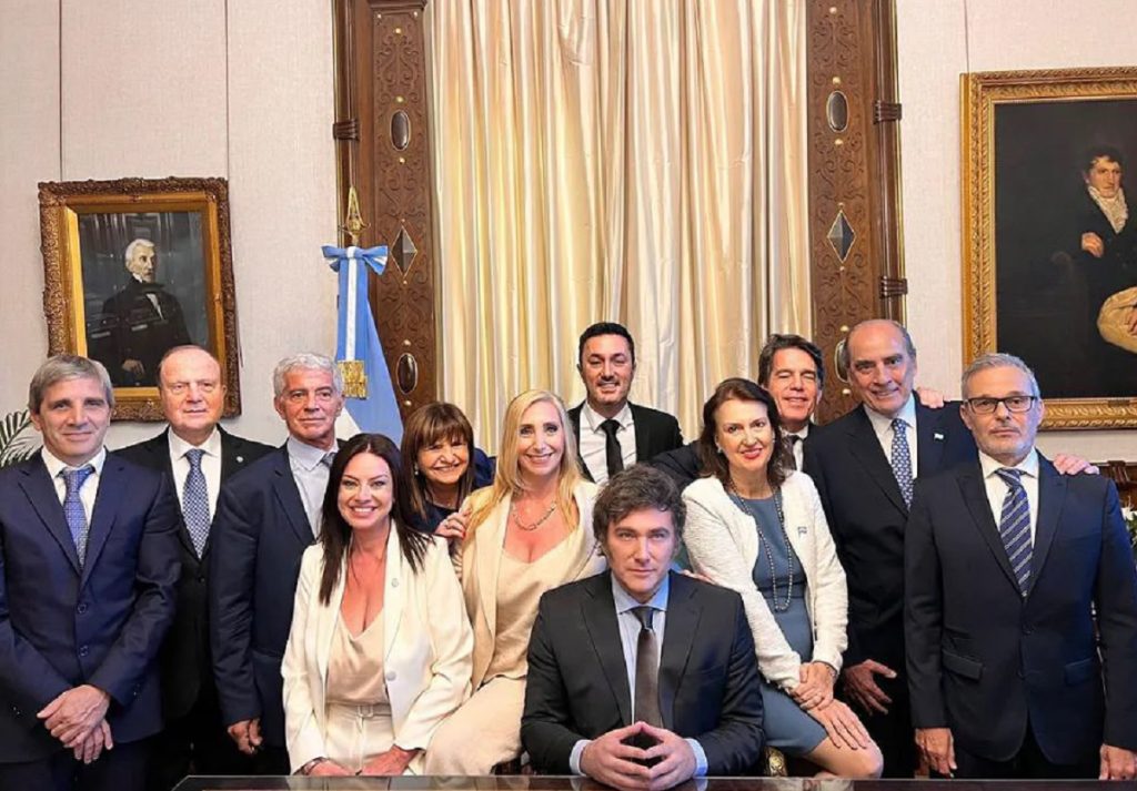 Los millonarios del gobierno de Milei: el top 5 de funcionarios más ricos