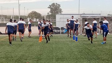 EN VIVO: Sarmiento se mide ante Villa Mitre por la ida de la final de la Reválida