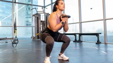 Las sentadillas que debes hacer por día para ver resultados en tus piernas