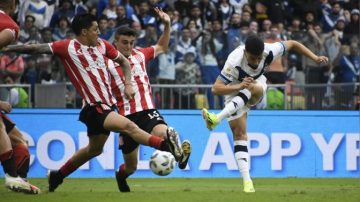 Ya son seis los futbolistas a los que les rescindieron el contrato por participar de la “Copa Potrero”